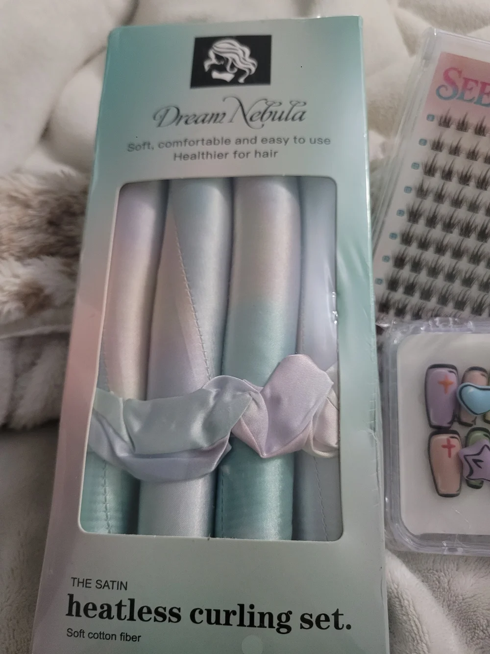 DIY Beauty Bundle Heatless Hair Curler Seeklip Lash Clusters Pop Art Nails